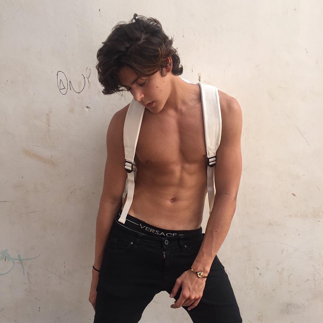 boysluttt's tweet photo. https://t.co/PDuriyPqVd
