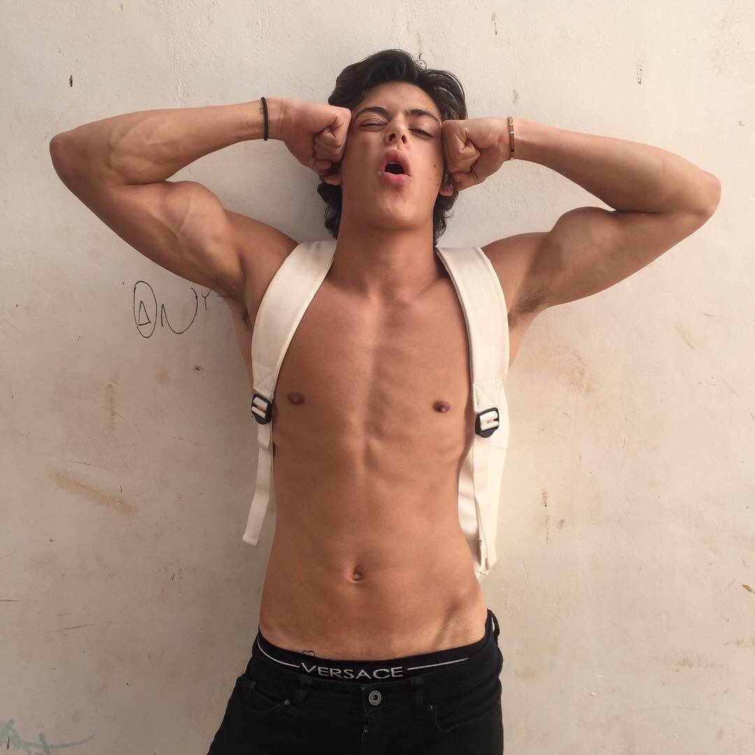 boysluttt's tweet photo. https://t.co/PDuriyPqVd