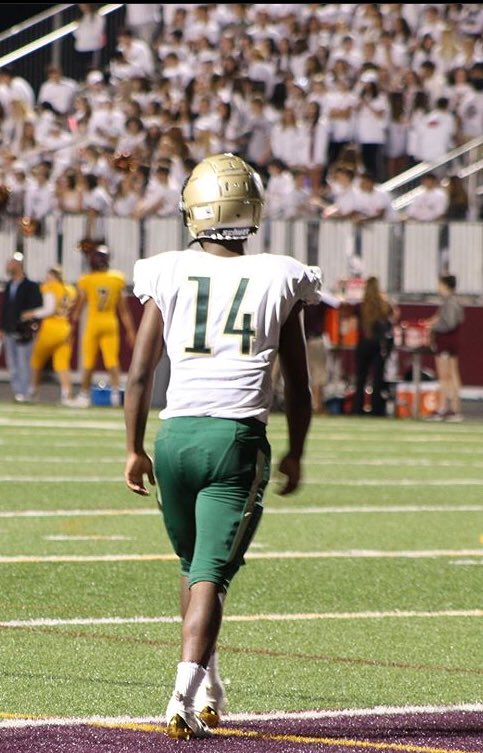 GCam1's tweet image. Playoffs. Round 1. 🤫🏈
@JahiemPeake 
#TalkToEm