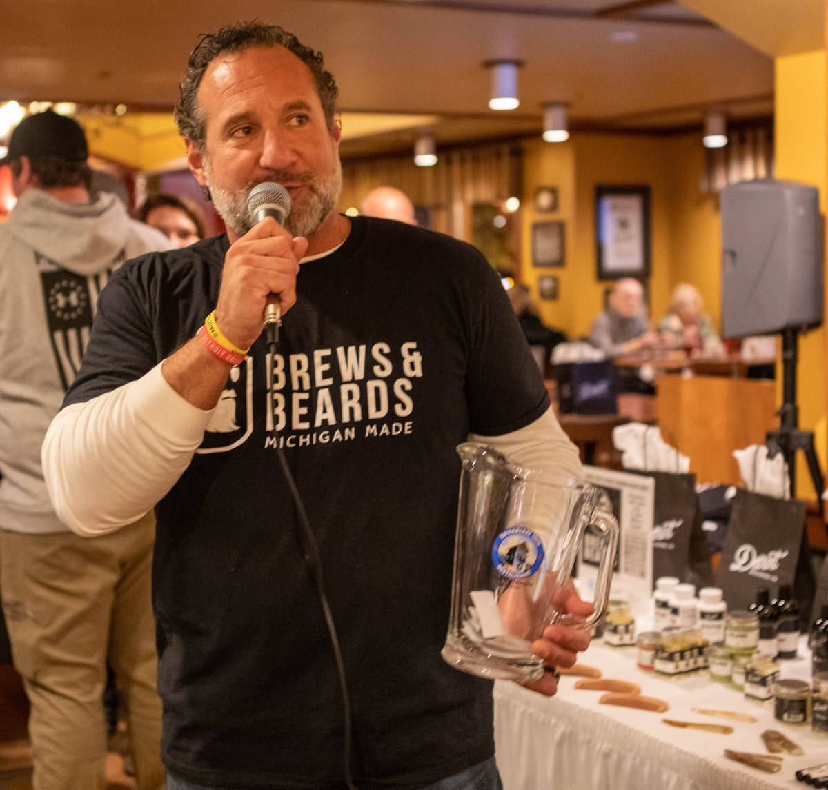 LouLobsinger's tweet photo. What a great time last night at the inaugural #BrewsAndBeards Charity Bash at @MichiganOnMain inside the iconic @Bavarian_Inn! Thank you to all the sponsors including @detroitgrooming @BeardsBrewery @JPOSullivanDist and the @Bavarian_Inn!
#NoShaveNovember #detroitgrooming https://t.co/aAhs23bLg9