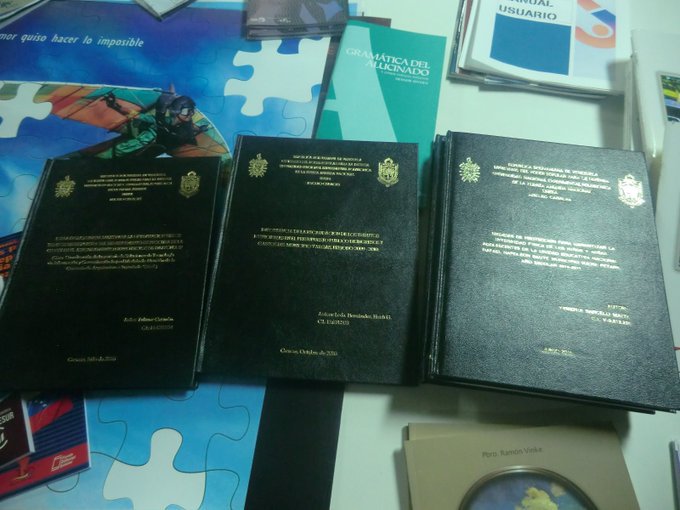La Ley de Depósito Legal se creó 1839 con el objeto de asegurar la propiedad de las producciones literarias. ¿Quieres conocer más sobre esta ley? Acércate a nuestro stand en la #Filven2019 #LeerEsVida