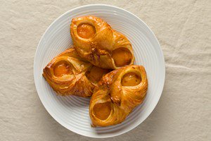 tfkcc's tweet photo. Wow Dave, you really brought out the best of these Apricot Bowties in your photo! It's Friday, they won't last!!! We open at 7:00am...
https://t.co/v7Iw2ClKZN
#frenchbakery #apricotbowtie #frenchkitchen #viennoiserie https://t.co/Pi8A9rcaXF