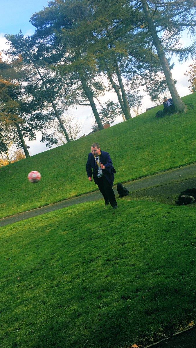 LDixon25's tweet image. Lunch time fun! #football #kickabout #actionshot #FridayFeeling @AldersleyHighSc