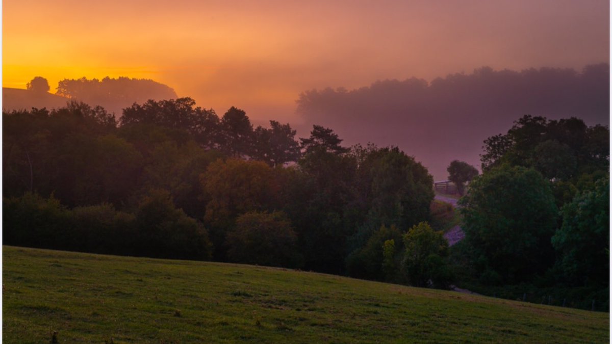 MarianaGrepinet's tweet photo. Mais certains habitants craignent de se voir dépossédés de leur territoire et « envahis » par des hordes de touristes. Chaque année, le parc des Cévennes accueille 600 000 visiteurs. L’objectif ici se veut plus modeste : passer de 30000 à 100000 touristes annuels d’ici 2022. https://t.co/4E8TUfGyvA