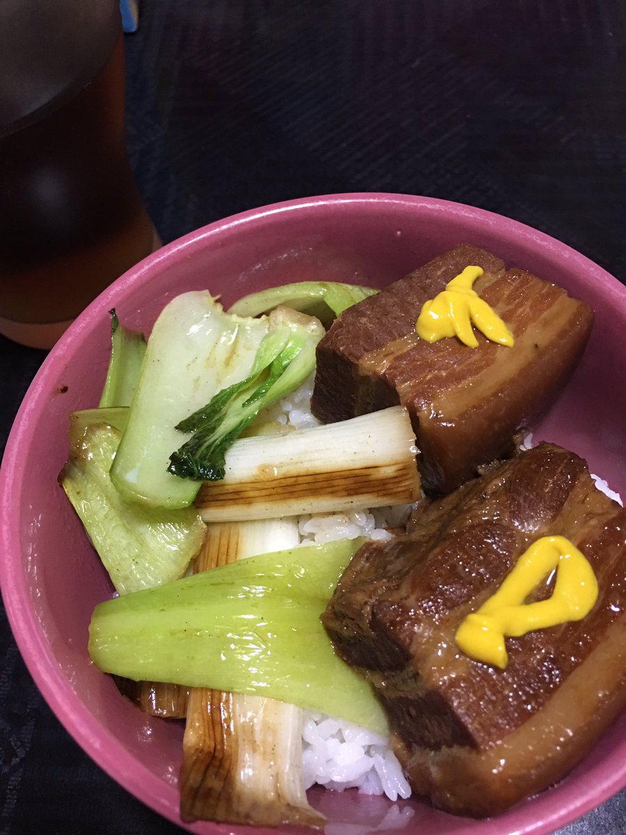 Yuki Nakaya 明日も早いので 今日もお手軽夕飯で 角煮丼 簡単に出来て助かりました Rママン いつも ご馳走様です