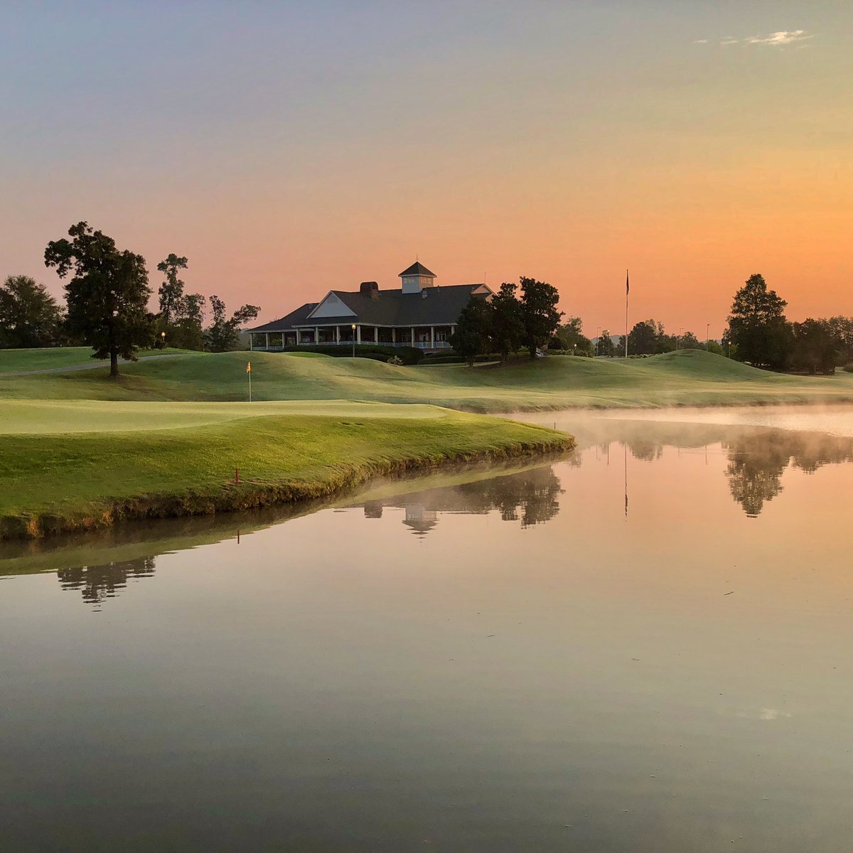 RTJ_SilverLakes's tweet photo. Happy Friday! ⛳️ #playRTJ #rtjsilverlakes https://t.co/HW6vmXRfYx