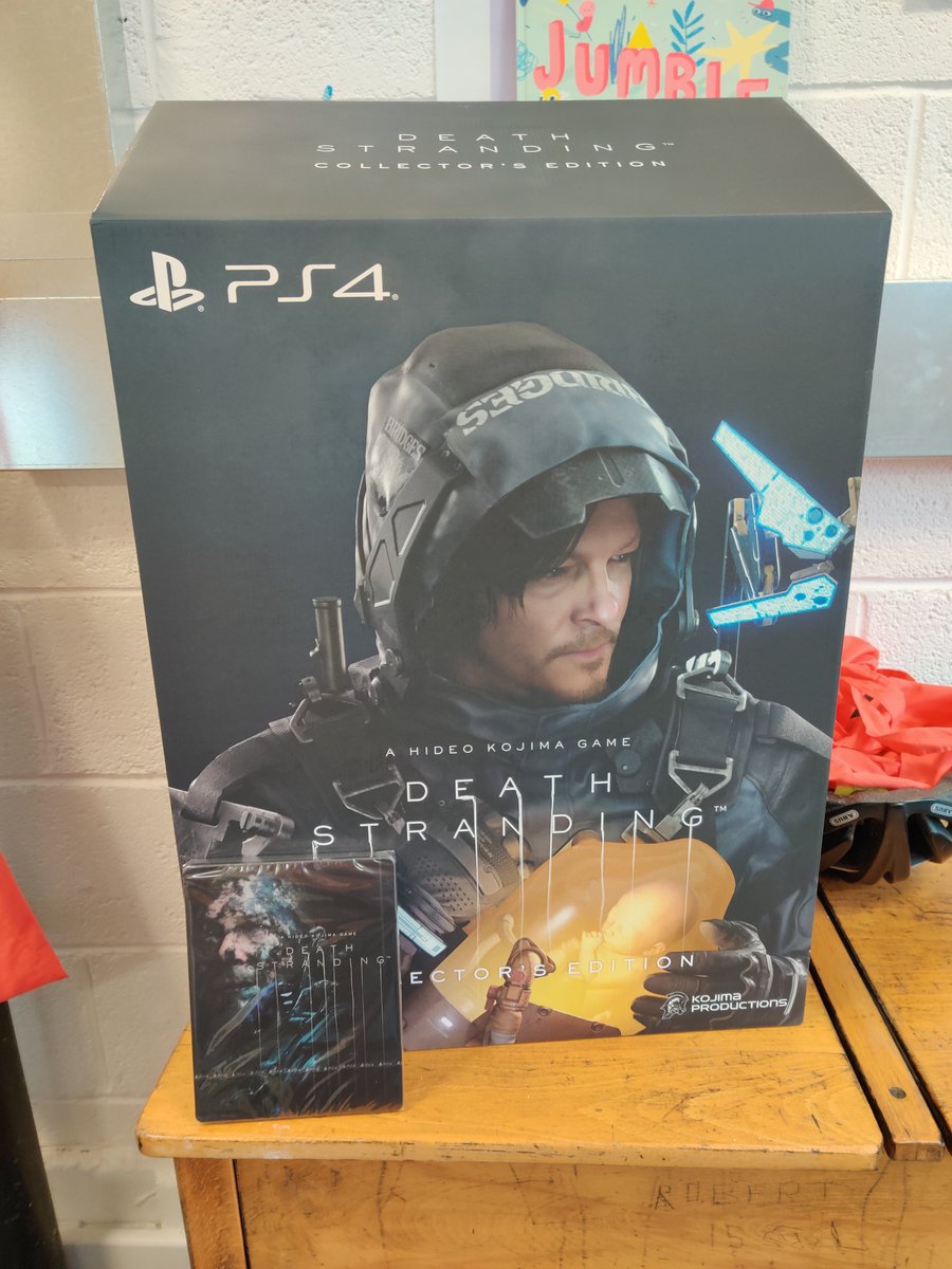 RandomDazed's tweet image. This was too big to get home on the train. #DeathStranding @HIDEO_KOJIMA_EN but it filled me with joy : D