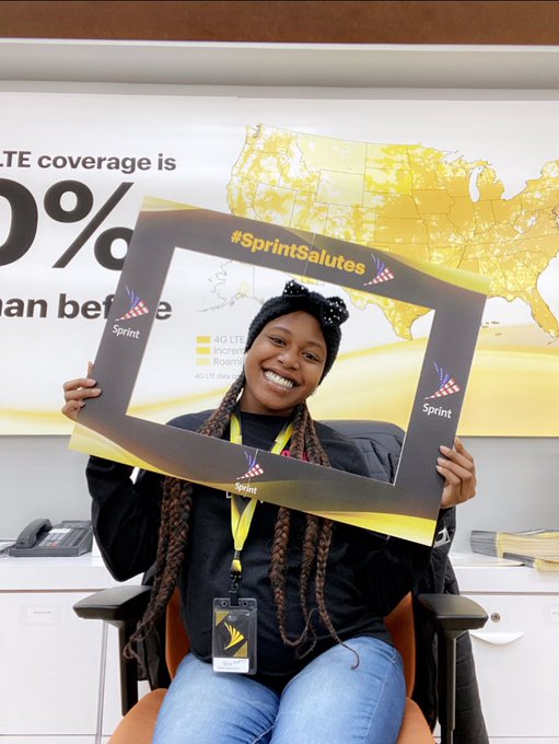 HAPPY VETERANS DAY WEEKEND 🇺🇸 from your favorite Retail Consultant❗️ #SprintSalutes #SprintFam #Sprint<a href="/tag/sprint"class="tags"><span>#sprint</span></a><a href="/tag/sprintfam"class="tags"><span>#sprintfam</span></a><a href="/tag/sprintsalutes"class="tags"><span>#sprintsalutes</span></a>