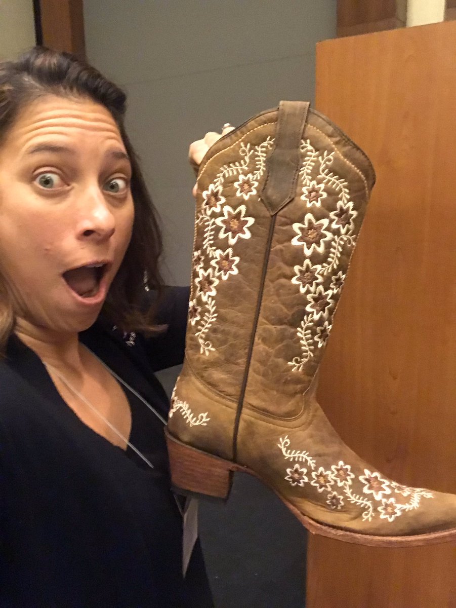 #awmi2019 Kelly found them!!