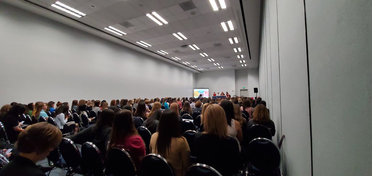 Deb_Willems's tweet image. Another awesome and inspiring talk at #WE19 thank you @DianeFoley2 @LindaJGrindstaf and @jessica_rannow @Raytheon