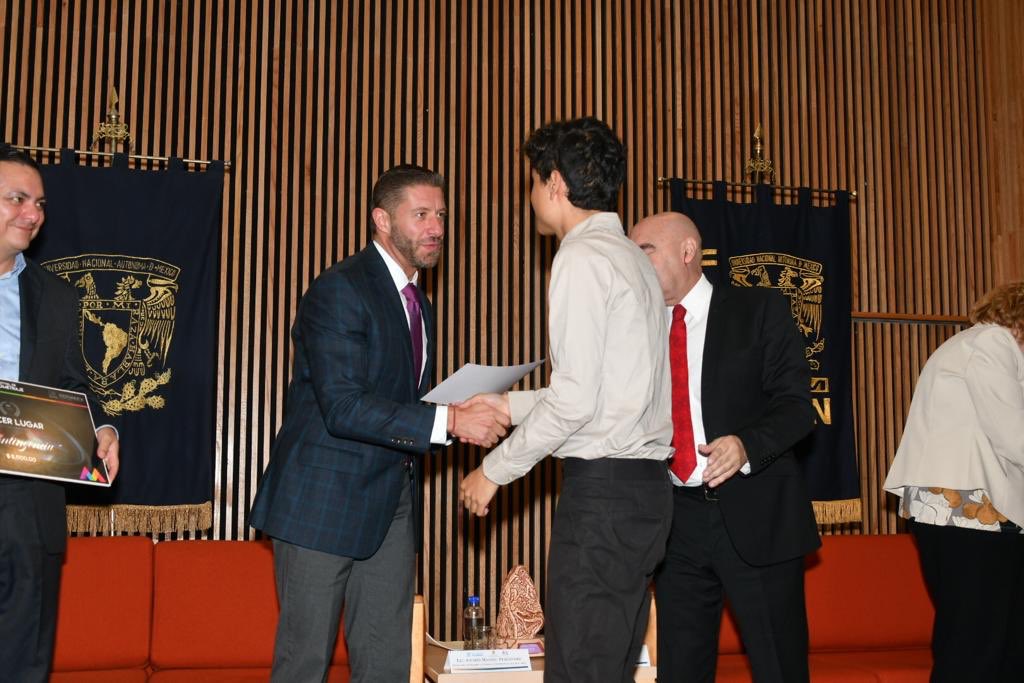 AndresMassieu's tweet image. En el #DíaMundialDelUrbanismo llevamos a cabo la premiación del 2do. Festival Universitario de Cortometraje “Miradas de las ciudades mexiquenses” organizado por la @SEDUyM y la @FES_ACATLAN Muchas felicidades a todas y todos los participantes por su talento y creatividad!