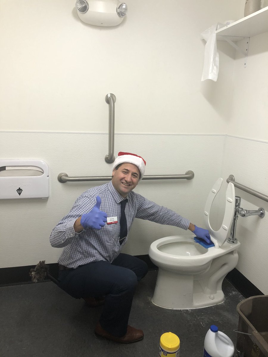 zackhadi's tweet photo. Great partnership w/AMAZING LEADERS DAPL Tabitha  RxSup Katie TSM Dale in making #GreatD8 the place to work@. Bathroom cleanup NEBRASKA!  #GreatD8Refresh #CAREforourColleagues #Thankfulforourcollegaues @CVSTabitha @KatieOssowski @MarieFordCVS @Skimdit @MauraLKelly @OstermanCVS https://t.co/F2yl8jWdbs