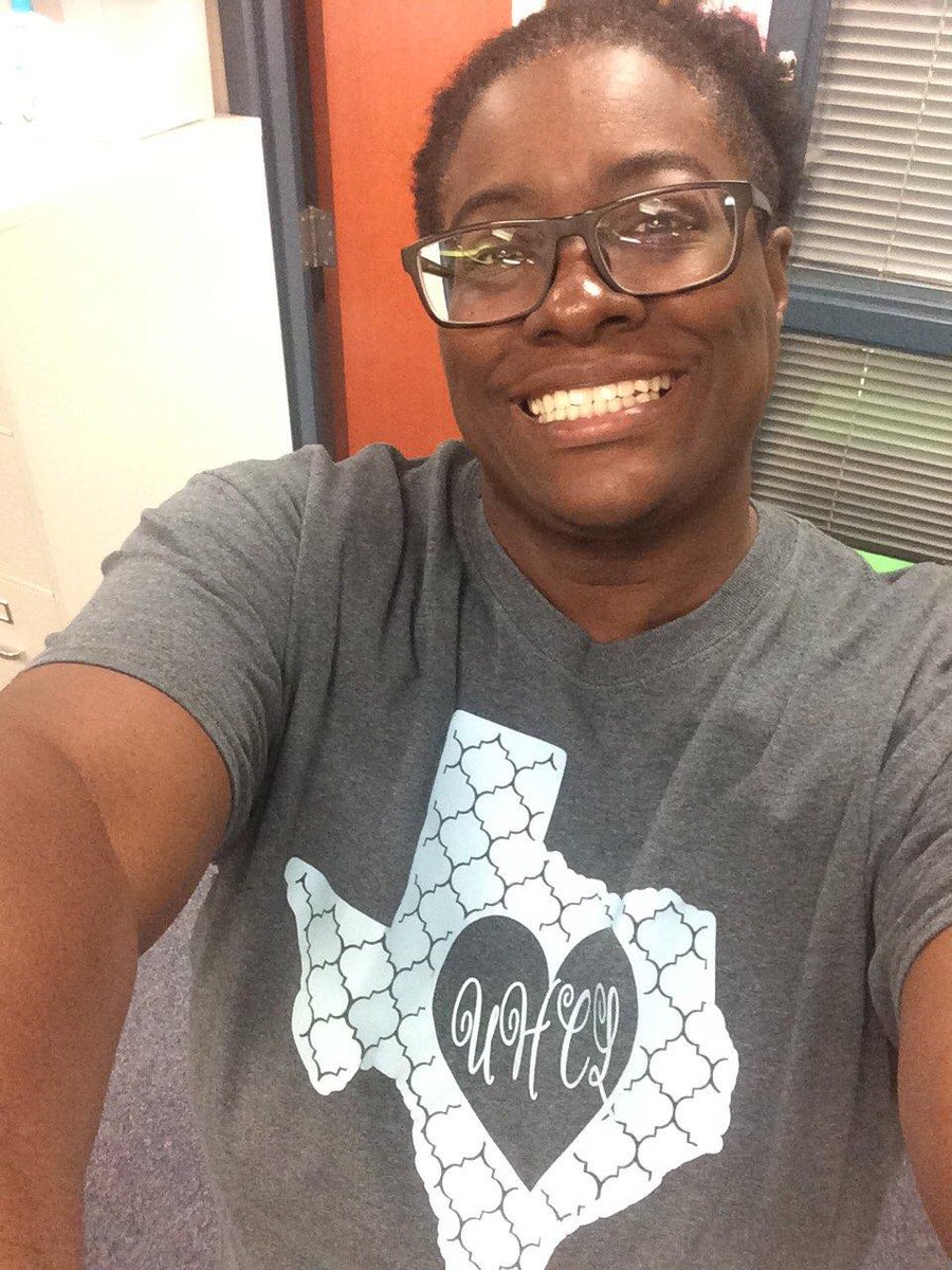 tylerisdAVID's tweet image. @austintylerisd students and staff sporting their COLLEGE COLORS! 
@BHolland1908 #CollegeKnowledge
#ThisisAVIDElementary @CCM_TISD  @tylerisd  FW2