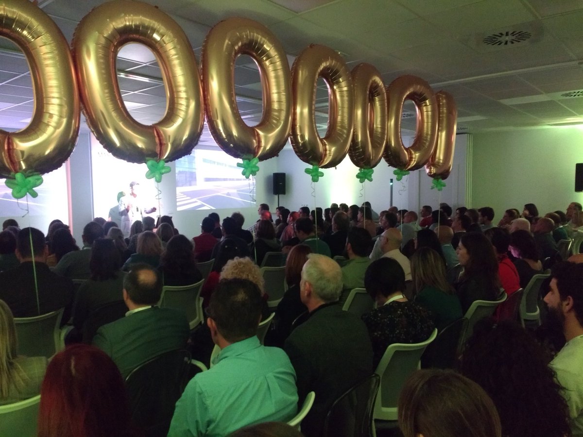 audioinfos365's tweet photo. El fabricante @phonak presenta su nueva generación de audífonos #Marvel20 con e-solutions y su nueva sede planta de producción europea en Alicante celebrando un millón de aparatos RIC vendidos en 11 meses https://t.co/HMDXBylO6J