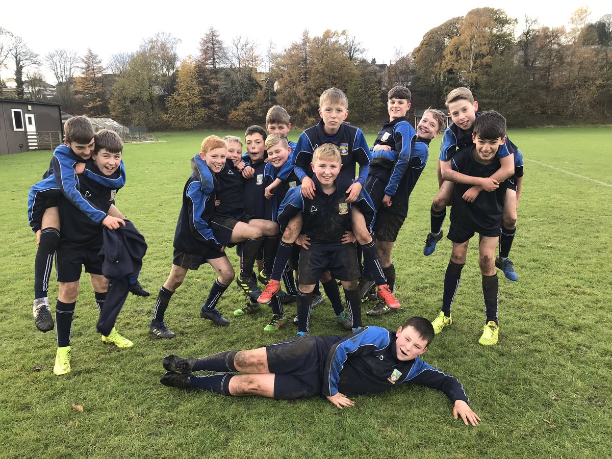 SettleCollegePE's tweet photo. My Year 7 boys had a wonderful lesson today...learning to get muddy and tackle! #smashedit #BePartOfGood #TeamSettle #rugby https://t.co/gTBqPeZh4g