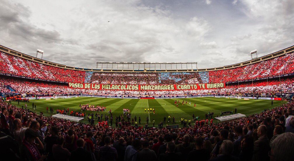 El Estadio Vicente Calderón, en el último partido del Atlético de Madrid.