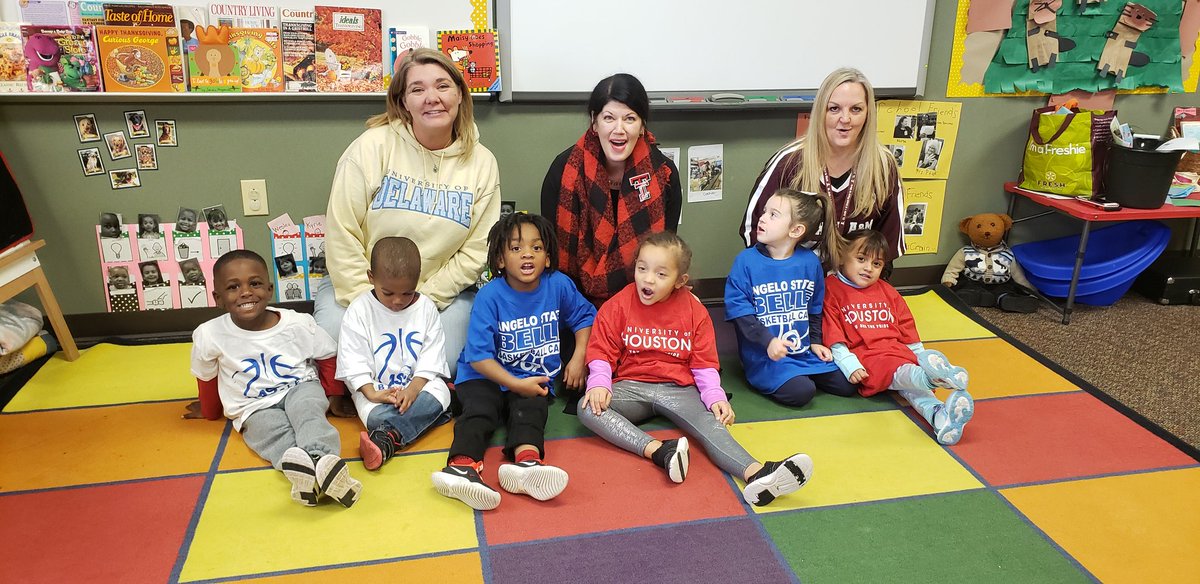 tylerisdAVID's tweet image. @jonestylerisd showing their college spirit! @JonesPreschool early learners having fun learning about COLLEGES !
#NeverTooEarly #ThisisAVIDElementary #FW2 @tylerisd @CCM_TISD @ClassyCrain