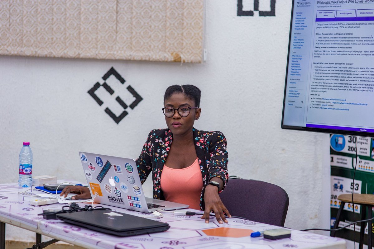WikimediaGH's tweet photo. Today our co-founder @SandisterTei Tei led a @Wikipedia training in partnership with @weareGIG for the Innovators and Migration project at @KumasiHive.
Find out more here: https://t.co/Lqh1QaStRv
#NoweditingWikipedia #KumasiEditsWikipedia #InnovateMigration
📷: @KumasiHive https://t.co/5QqSYPIveF
