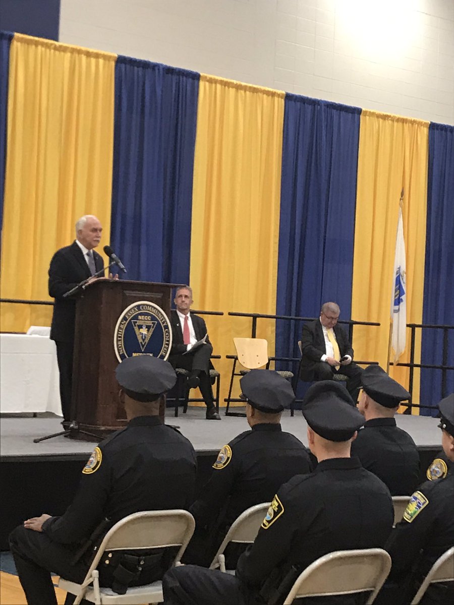 <a href="/cityofmethuen/">City of Methuen</a> Mayor Jajuga assesses the graduates <a href="/NECCMPDAcademy/">NECCMPDPoliceAcademy</a> <a href="/NECCPrez/">Lane Glenn</a> <a href="/NECCnewsroom/">NECC Newsroom</a> #Methuen. via <a href="/ChiefSolomon/">Joseph E. Solomon 🇺🇸</a>