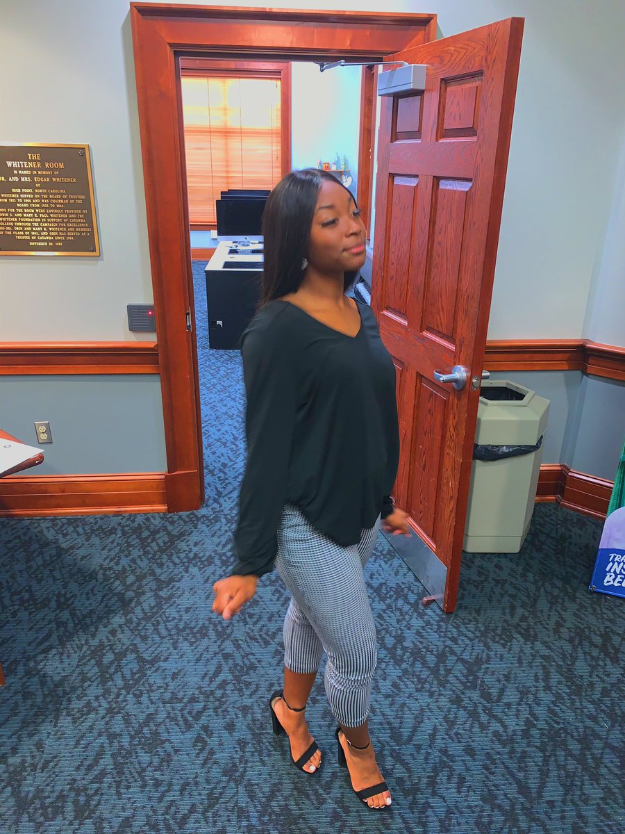 nicolee____04's tweet image. big girl things okay?📸 #trialpha