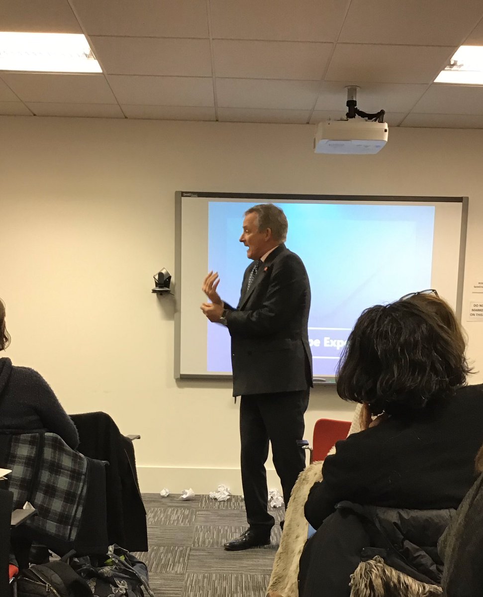 LDNSecCEN's tweet photo. Coming to the end of a very animated afternoon with Edward from @Inner_Drive #growthmindset #LondonSecCEN #SEMH @RCSLT https://t.co/HJ4YJXv0Gq