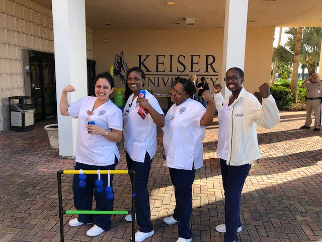 KeiserU's tweet photo. KeiserU New Port Richey had a blast at their #tailgateparty to celebrate our awesome #Seahawkfootball team! With loads of Keiser pride, fun, games, and food, we are cheering our team to another big win!
#keiserhomecomingweek #keisertailgate #keisernewportrichey #seahawkspirit https://t.co/mjEOXIvnFM
