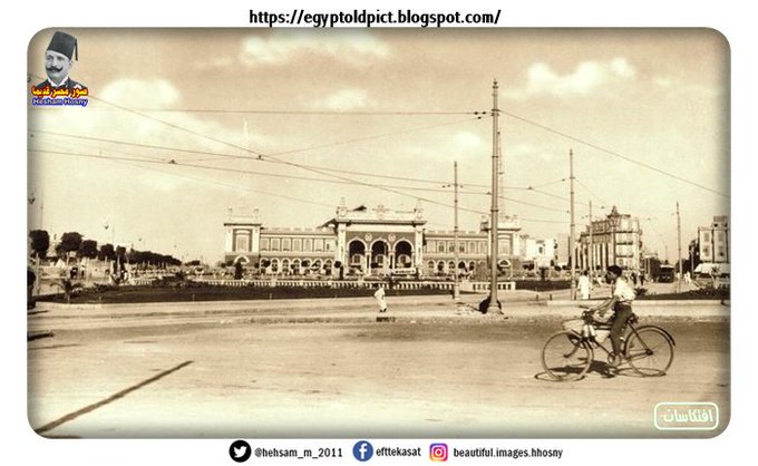 المشهد العام نادر من ميدان محطة سكة حديد الإسكندرية. الإسكندرية ، مصر 1933.