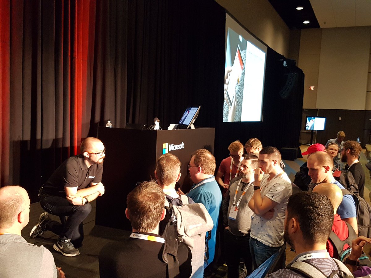 gabor_nyers's tweet image. When you just  can&apos;t get enough of #WVD. Extraordinary session!
#KneeDeepinTech #Truesec