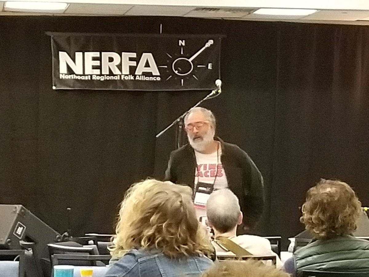 FolkNGreat's tweet photo. .@vancegilbert is warning performers about "blue chins." Not sure what that is? If you're bored or distracted, the audience will be too. They'll check their phones during your show; the light reflects on their chins. #NERFA2019 https://t.co/dkjMsPezPx