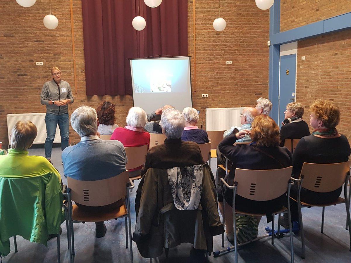 Informatiecafé Loosduinen met als thema: bewegen goed voor je lijf en brein. Deskundige sprekers @ingeborghūssen @timfysiotherapie <a href="/AnitaStralen/">Anita Stralen</a>  @indigopreventie <a href="/Nancy17738967/">Nancy Bolt</a> <a href="/SaffierGroep/">Saffier</a>  <a href="/HaagsOntmoeten/">Haags Ontmoeten</a>  <a href="/CardiaZorg/">Cardia, hart voor zorg</a> <a href="/FlorenceZorg/">Florence</a>  <a href="/staedion/">Staedion</a> @VOORWelzijn @XtraWelzijn
