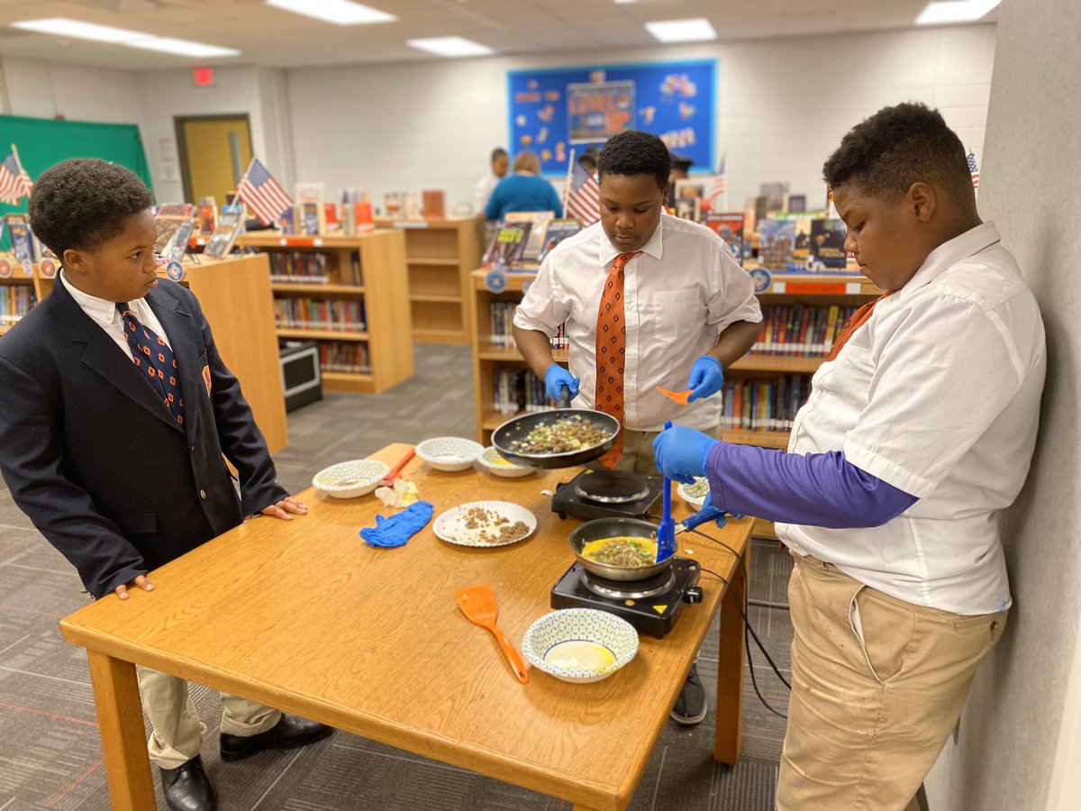 JCPSSuper's tweet photo. The omelet was great, but our conversation was even better. Thanks to the @DuBoisAcademy Cooking Club for breakfast this morning. These students will be featured in my Weekly Wrap Up later today. #WeAreJCPS https://t.co/hQO38aOTTX