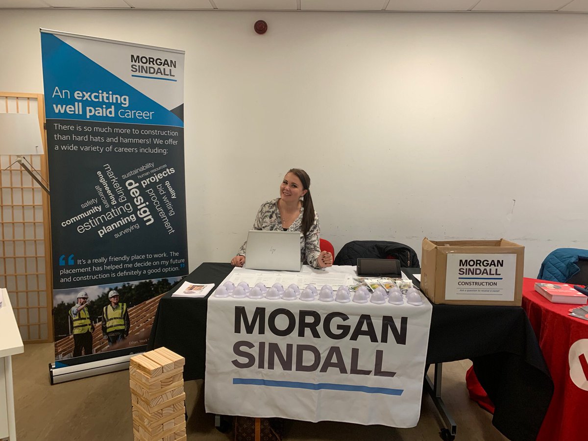 hackneycouncil's tweet photo. There’s still time to find your dream job at the Hackney careers fair at @shoreditchtrust on 170 Pitfield Street, N1 6JP. Businesses and employment advisers are here until 7pm! @morgansindall #HackneyWorks https://t.co/iCQVZiEUcm