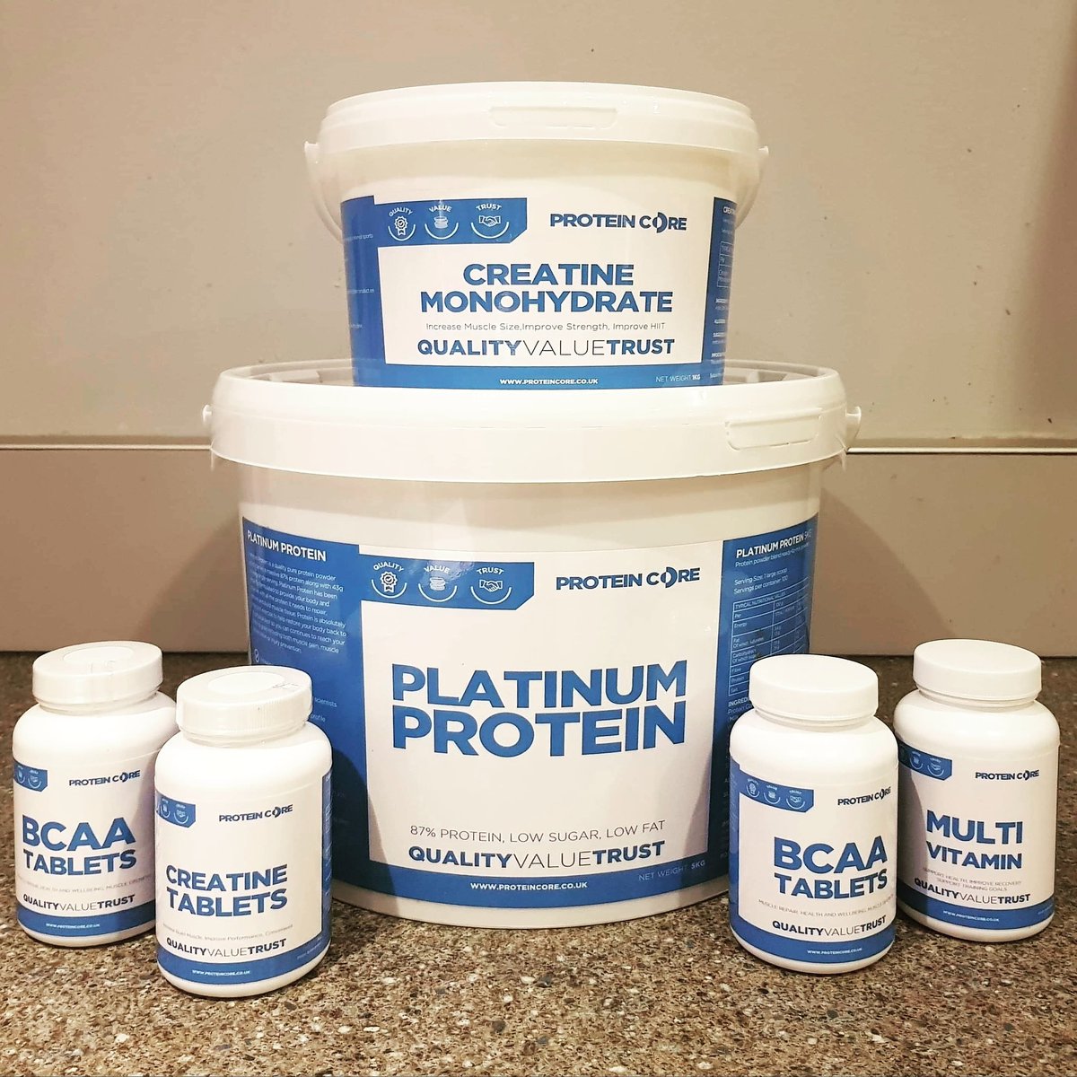 protein_core's tweet photo. Less than 3 hours to like and share this bundle photo to be in with a chance of winning it! Winner randomly selected @ 19:00. #proteinpowder #proteinshake #wheyproteinpowder #wheyproteinshake #creatinetablets #creatinemonohydrate #multivitamins #bcaa #creatinepowder #fitnessfreak https://t.co/NVziUeha1T