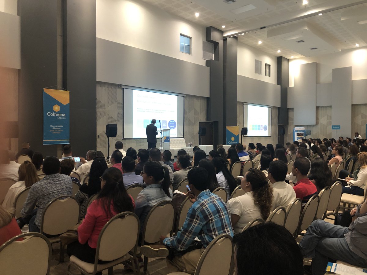 abgmartin's tweet photo. La estabilidad ocupacional reforzada es un derecho de todos que debemos garantizar los contratantes haciendo gestión de buena fe que permita defenderse del abuso del derecho: hoy con @ColmenaSeguros desde Barranquilla hablando del tema con expertos! #sst2019 #legislacionsst https://t.co/sACMDwZlXT