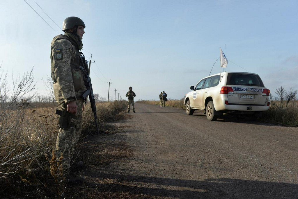 Troop withdrawals in eastern Ukraine to start on Saturday: OSCE https://www.reuters.com/article/us-ukraine-crisis-withdrawal-idUSKBN1XI147?utm_campaign=trueAnthem%3A+Trending+Content&utm_medium=trueAnthem&utm_source=twitter …