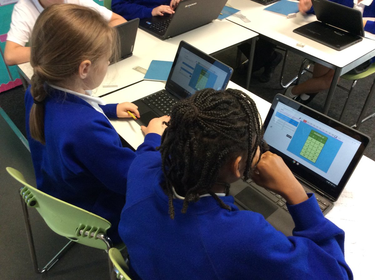 HylandsPrimary's tweet photo. Y6 children were captivated by @LbQorg lessons today. Completely entranced in their learning. #edtechchat #HylandsCVdetermination https://t.co/xEuWlLNDxM