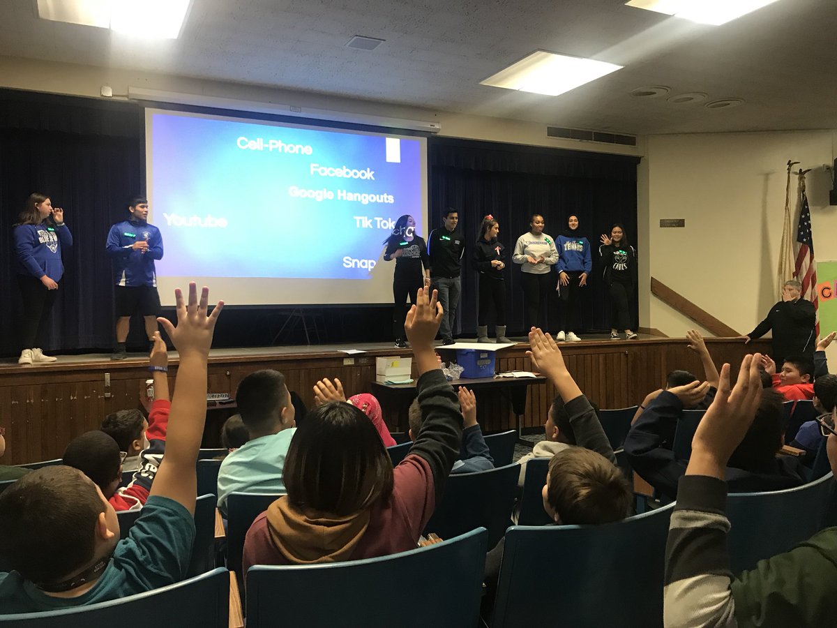 _MissRoot's tweet image. Thanks so much @63to207 for all the wonderful and meaningful discussions about responsible technology use!!  @apolloD63 #ApolloPride63 #63to207 #stopblocktell #upstander