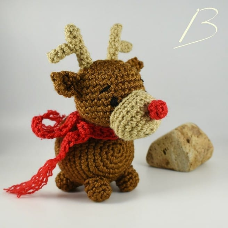 Belengeuve's tweet photo. Rudolph is warming up! ❄ Ya está Rudolph calentando
#belio #beliocrochet #amigurumi #crochet #ganchillo #reno #reindeer #rudolphtherednosedreindeer #ownpattern #patrónpropio #handmade #hechoamano https://t.co/8kMZJs8tA5