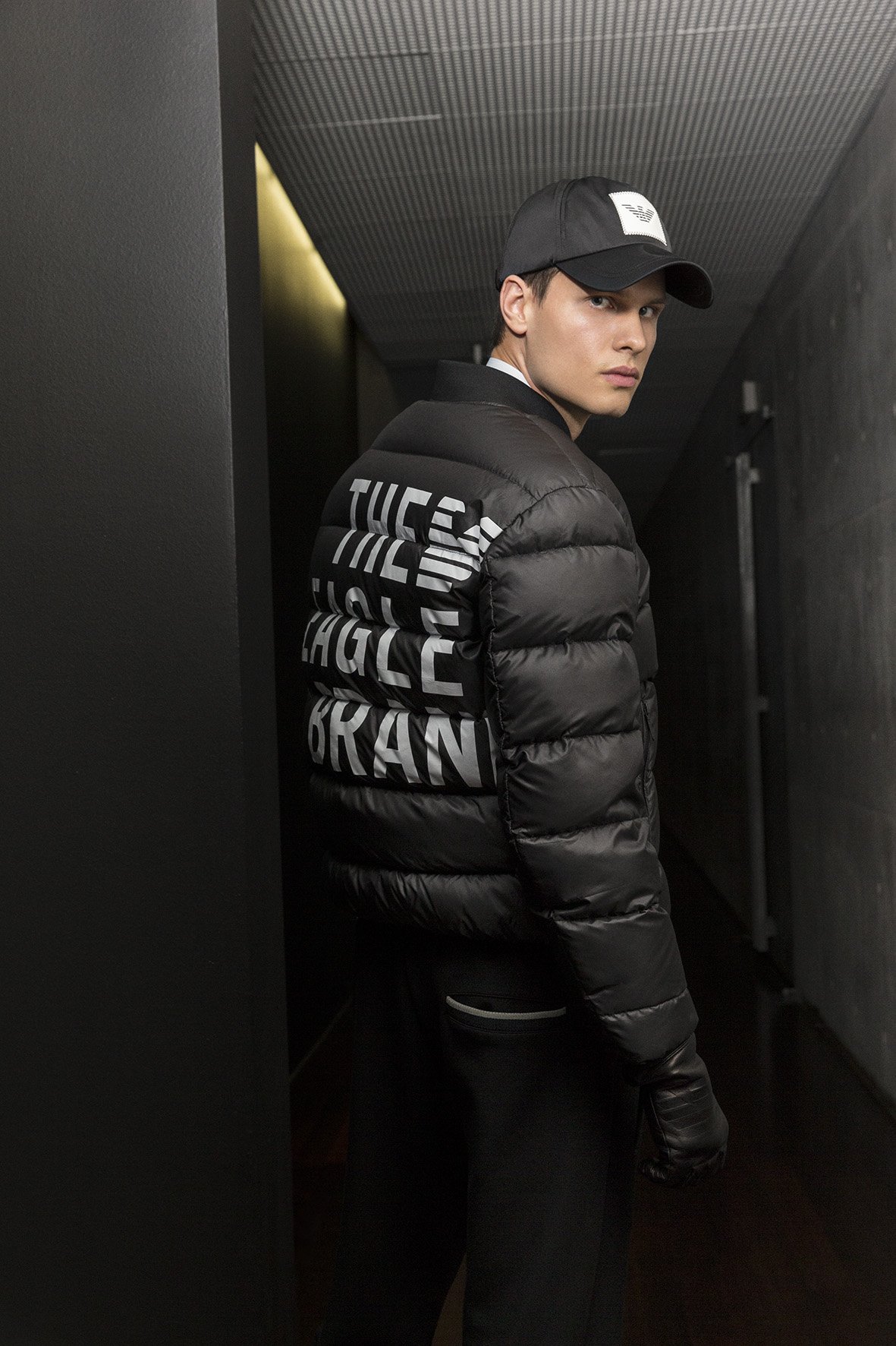 Hobart Het is de bedoeling dat Lyrisch Armani on Twitter: "Is it puffer jacket season yet? Shop #EmporioArmani's puffer  jackets for men here: https://t.co/Clpdsntu0v https://t.co/f1R9CioHEJ" /  Twitter