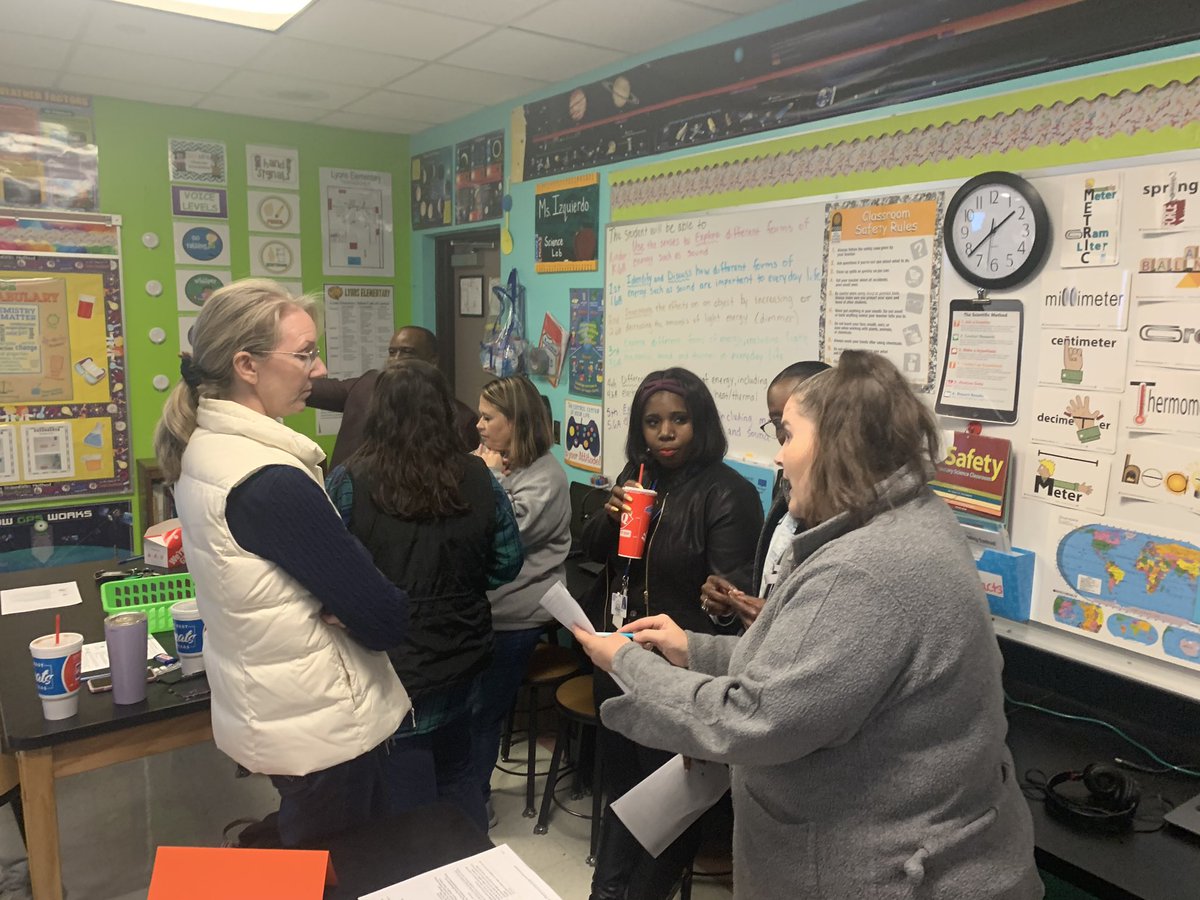 MathScience_CPD's tweet photo. Teachers “Vote with Thier Feet” to discuss misconceptions in 4th grade math @LyonsElementary @HISD_ElemMath @R_BALL29. Sharing expertise and building deeper understanding through collaboration. 🙌 https://t.co/E3hb5WgEwC
