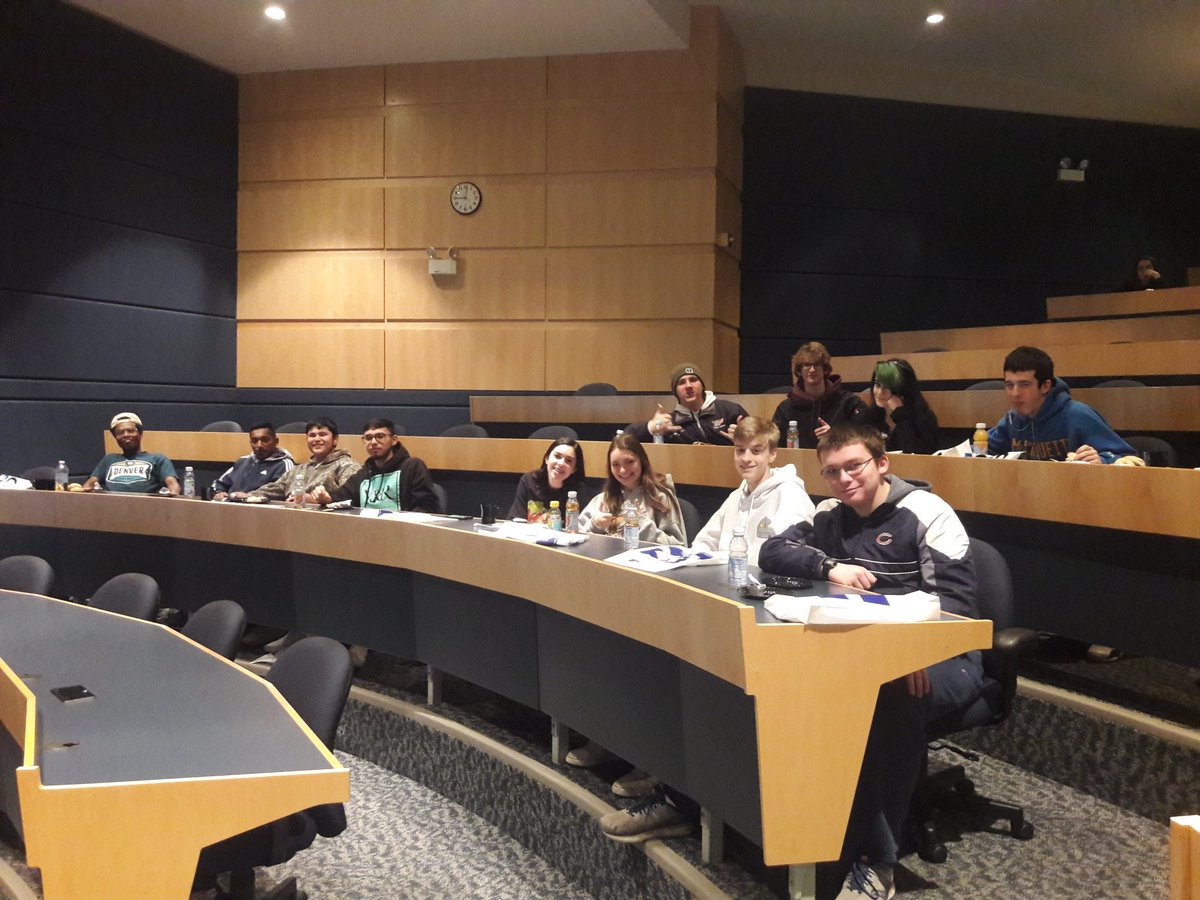 YorkINDTECH's tweet image. Harper College Print Expo! 
York&apos;s Production Printing and Graphic Communications 2 excited to meeting with industry companies and schools. #ignitd205 @YorkD205