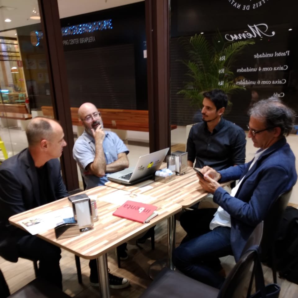 Inbenta_br's tweet photo. A Mobile Time conversou com o nosso CEO, Jordi Torras, sobre o mercado da Inteligência Artificial e a quantidade de esforço necessário para lançar um chatbot. A matéria também fala um pouco sobre a Inbenta e as expectativas para 2020! Confira aqui: https://t.co/Z3hSZy7A2N https://t.co/JhFI2x0zak