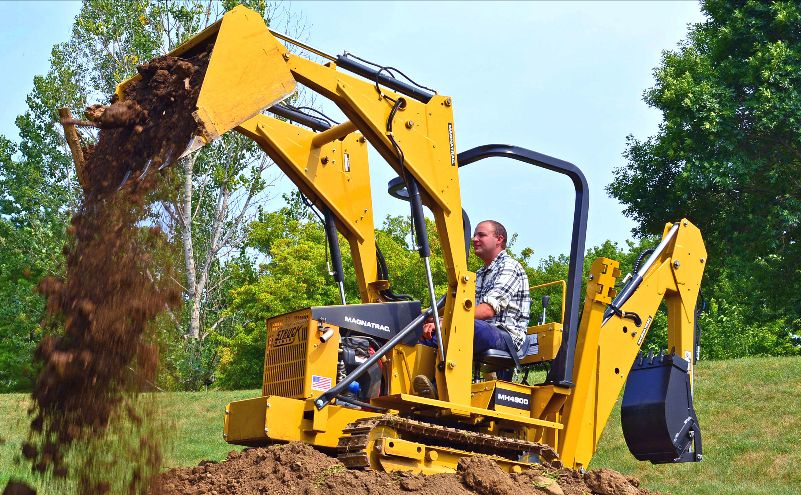 struckcorp's tweet photo. News that will make you smile 😀 about the FREE Shipping Sale! #minidozer #magnatrac #freeshippingsale - Learn More > https://t.co/QnONjjhRfG https://t.co/hCUQEiRYgh