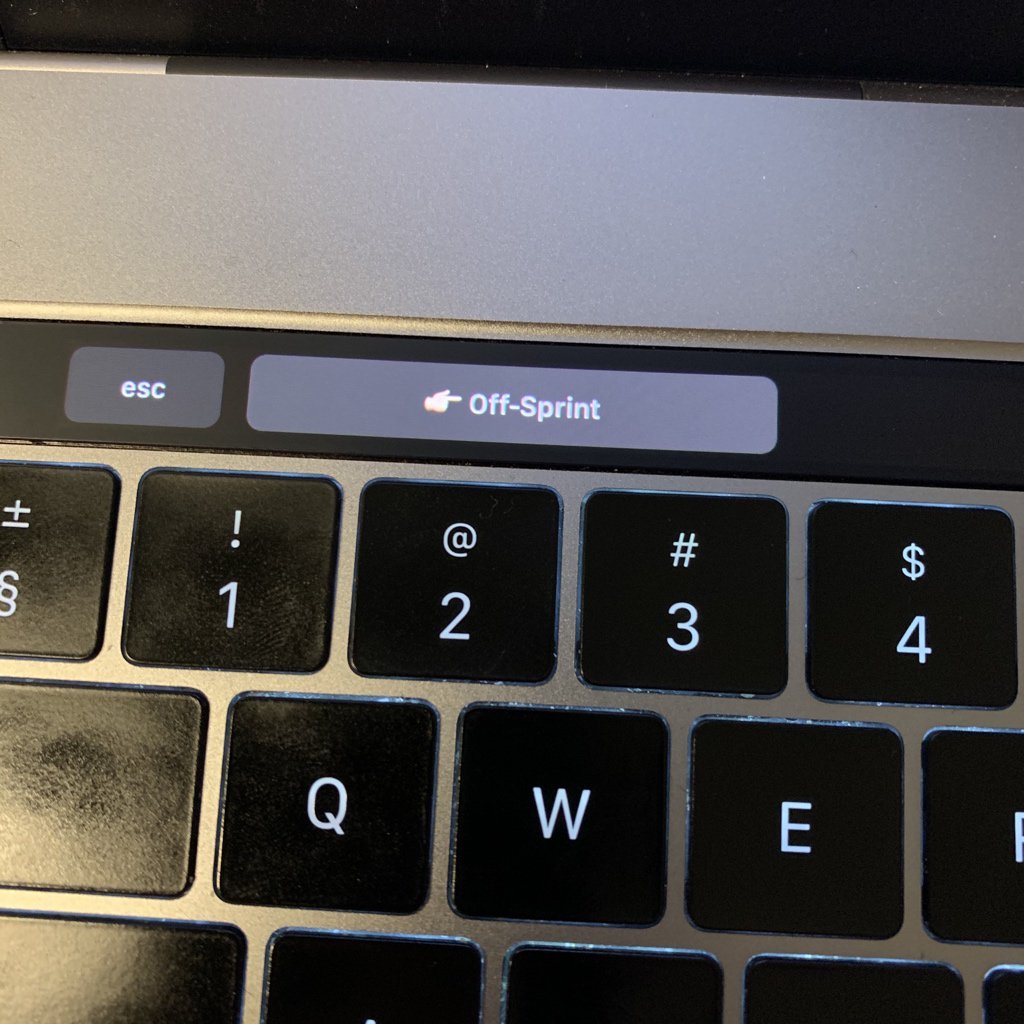 eunjae_lee's tweet image. Today I tried #bettertouchtool and it&apos;s amazing.
I already had a script fetching the first item from my ToDo app.

So this pic shows it displays one task I need to focus on at the moment 🔥

#todo #gtd ?