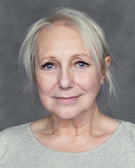 therisemusical's tweet image. CASTING ANNOUNCEMENT!! Meet Catherine Hawkes, who will play the mysterious and etherial Old Lady in @therisemusical next January at the RNCM. #therisemusical #newmusicaltheatre 🙌🏻🍞🙌🏻