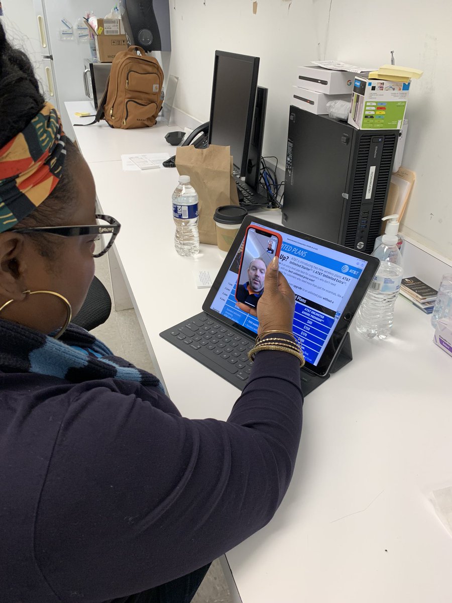 TanyaOkonkwo's tweet photo. Speaking with Kyle from Elizabeth City our AR partner sharing best practices really great conversation!!! Making things happen #att #partnerships #Dawgpound @brittany_hilker @cjay0908 @DaleB1 @404girl @RGordon_757 https://t.co/GXuT8oeESt