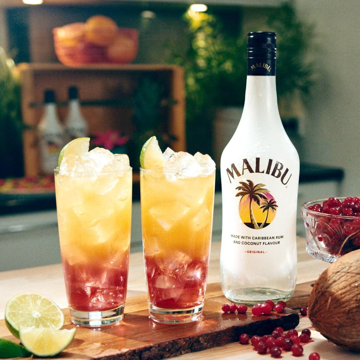 Malibu Rum Uk On Twitter Leaves Are Falling Autumn S Calling Try A Refreshing Bay Breeze This Weekend 50ml Malibu Original 50ml Cranberry Juice 50ml Pineapple Juice Https T Co Ameuvu2921