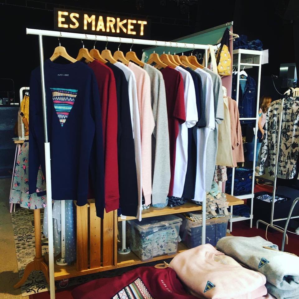 🤔 ¿Ya nos has anotado en tu agenda? El próximo domingo, día 17, tienes una cita. Será un #EsMarket cargado de creatividad y talento. Seguiremos informando, pero habrá mucho y bueno por compartir.... 😜