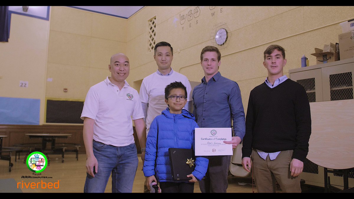 RRRComputer's tweet image. This #GivingTuesday #Donate by Sending  “Donate RRR” to 424-321-7772 to help us #DistributeLaptops to #Kids or use the link RRRcomputer.org/donate. 

#rrrcomputer#donatemoney#donatecomputer#computerforkids#givingtuesday