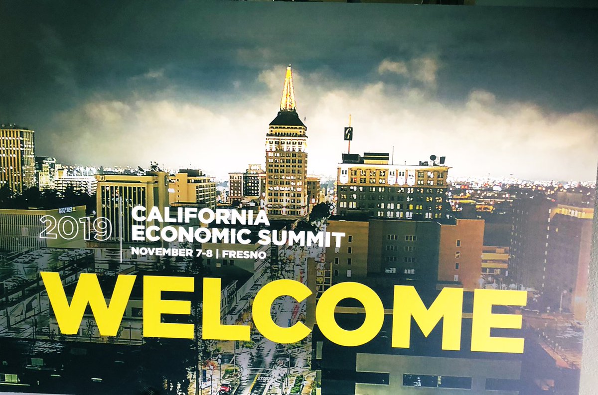 Westcoastmike1's tweet photo. United Airlines partnering/sponsoring the 2019 California Economic Summit @CityofFresno - @united provides superior service to 20 cities within #California and connecting everyone to the world- @weareunited @Jmass29Massey @Auggiie69 @bj_youngerman #winningthelines #WinCA https://t.co/0z0xioz939
